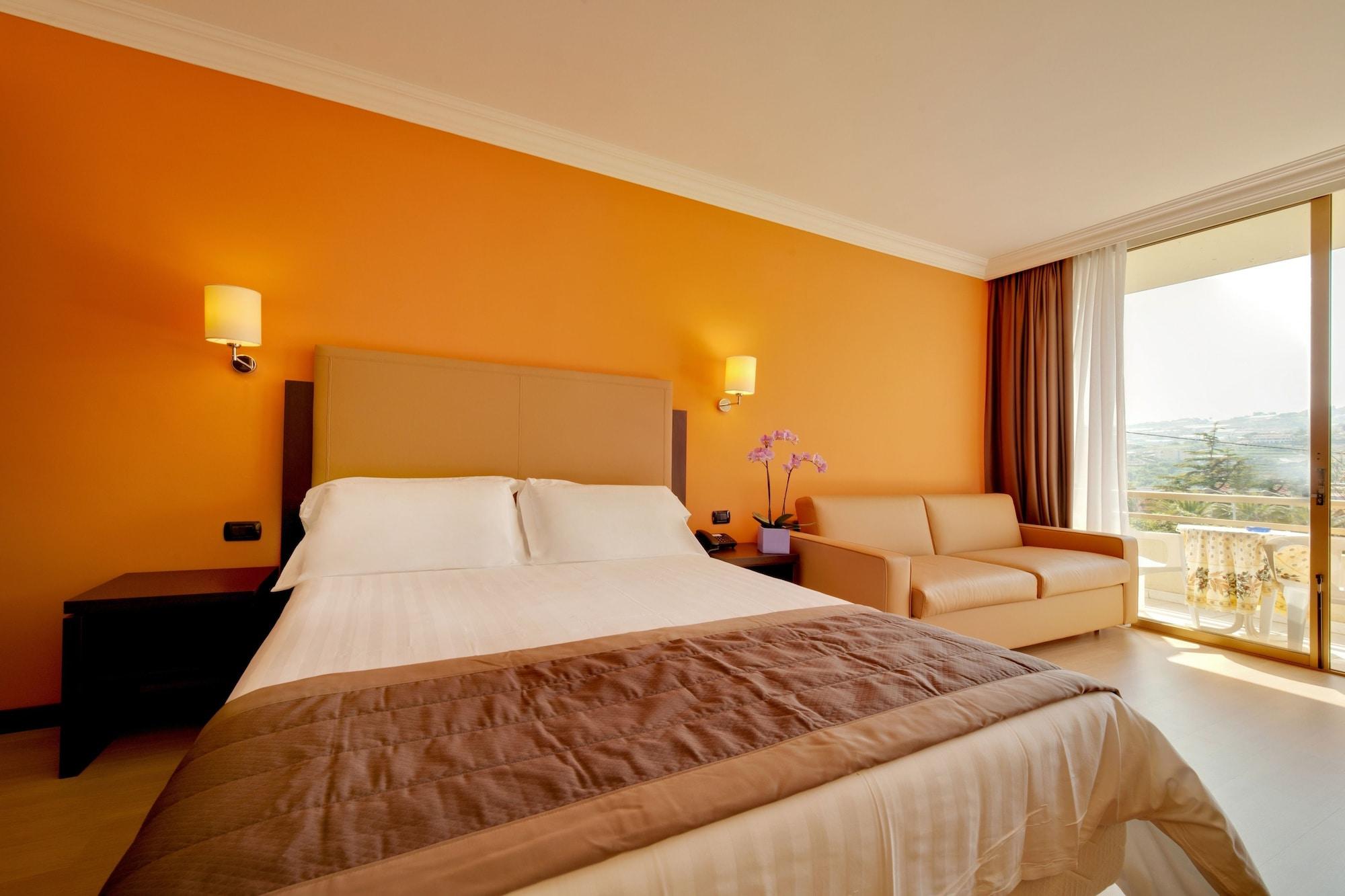 Nyala Suite Hotel Санремо Екстер'єр фото