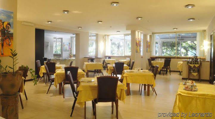 Nyala Suite Hotel Санремо Ресторан фото